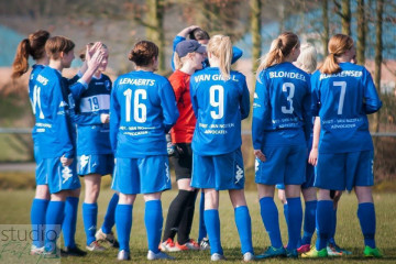 Dames A 4